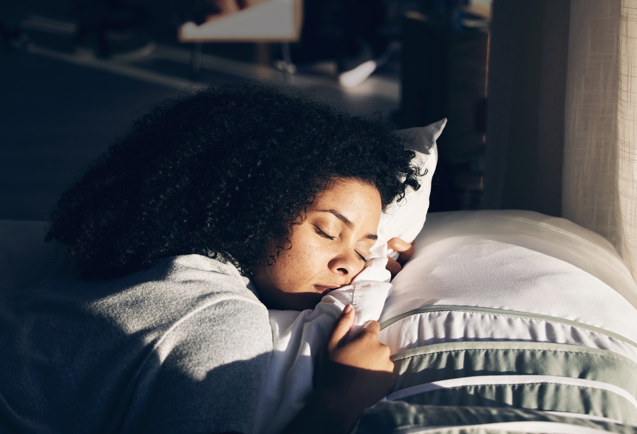 Sound Sleep and Sacred Rest: How to Restore Your Sanity and Sustain a Healthy Lifestyle with Dr. Meir Kryger & Dr. Saundra Dalton-Smith